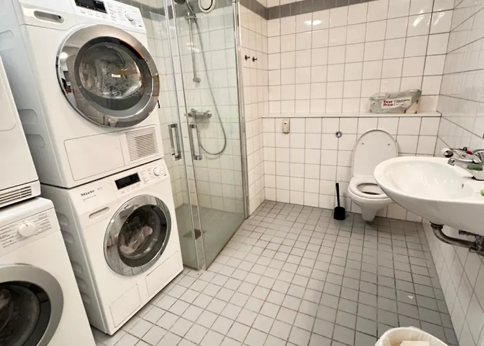 Pensionat Good Location 3*